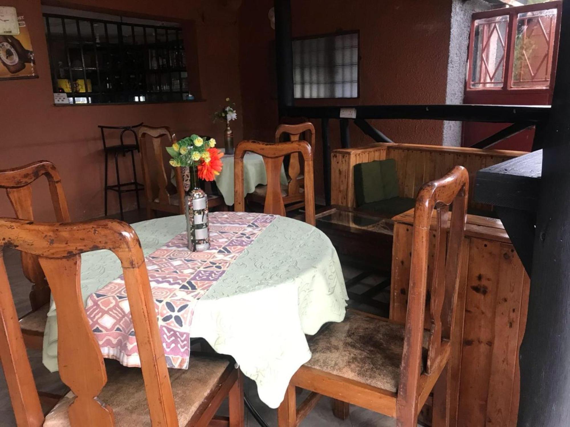 Gorilla African Guest House Entebbe Exterior photo